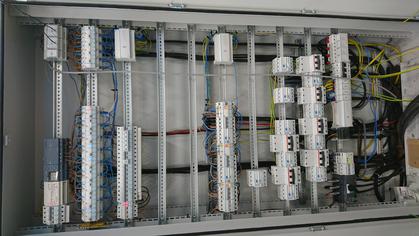 Instalacja elektryczna - zasilanie oświetlenia, gniazd przemysłowych - hala Malinowice 3